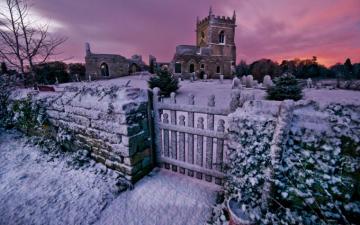 St Marys Church Nottinghamshire Cemetery Ruins Evening