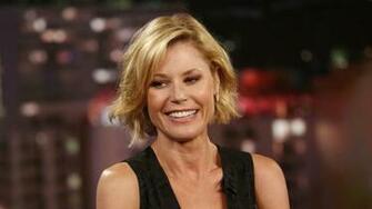 Julie Bowen Wallpaper Image Photos Pictures Background