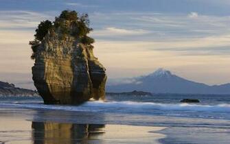 Stack Mount Taranaki In New Zealand Desktop Wallpaper