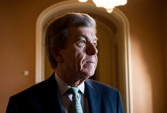 Smiling Roy Blunt Focused Wallpaper