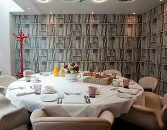 That Looks Like Bookshelves For Dining Room Wallpaper