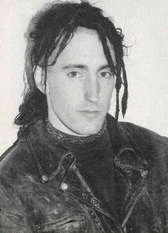 Trent Reznor News Photos Biography Videos And Wallpaper