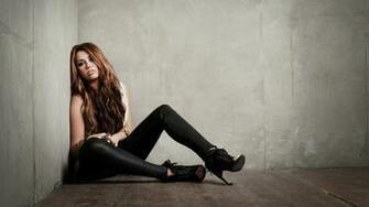 Miley Cyrus Ultra HD Wallpaper UHD Net