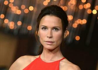 Rhona Mitra Wallpaper HD Pictures