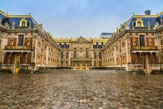 Versailles Wallpaper