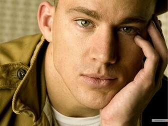 Hot Female Celebrity Model Channing Tatum Wallpaper