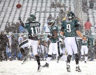 Nick Foles Eagles Snow