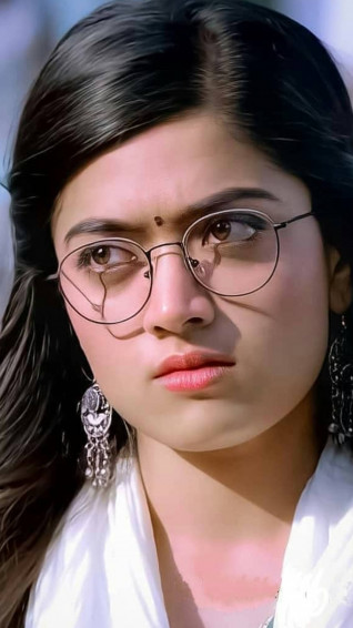 Rashmika Mandanna HD Wallpaper