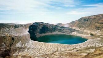 Crater Lake Wallpaper Picture
