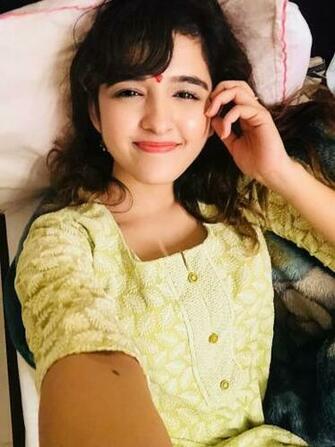 Cute Shirley Setia HD Wallpaper 1080p Image Aboutfeed