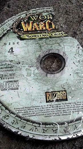 Broken World Of Warcraft Cd Wallpaper iPhone