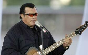 Singing Steven Seagal HD Wallpaper