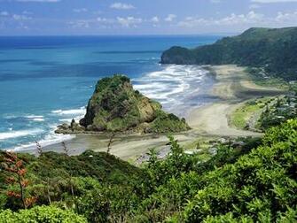 Hq Piha Beach New Zealand Wallpaper