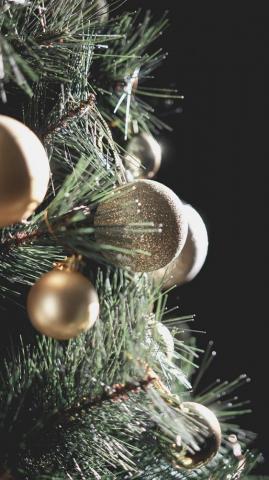 Sparkly Christmas iPhone Xs Max Wallpaper Preppy