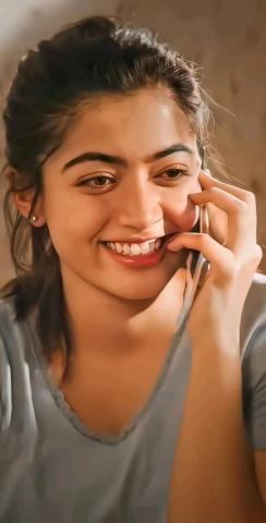 Rashmika Mandanna Wallpaper Top Quality