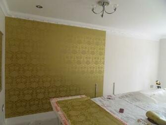 Republic Harlequin Oriana Metallic Gold Wallpaper Installation