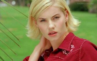 Elisha Cuthbert HD Wallpaper