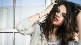 Selena Gomez Wallpaper HD