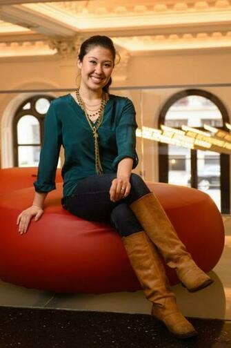 Brooklyn Mom Living Double Life As Imelda Marcos In Here