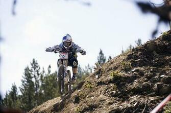 Red Bull Sports Wallpaper Dh Mtb