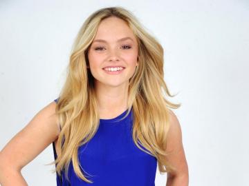 Natalie Alyn Lind HD Wallpaper Background Image