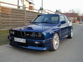 Bmw M3 E30 Wallpaper