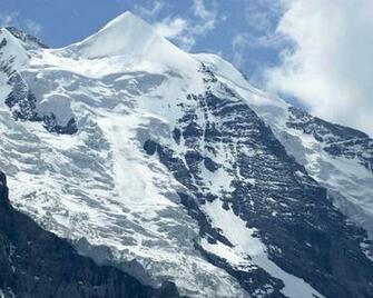 Mountains Full HD 1080p Background For High Resolution