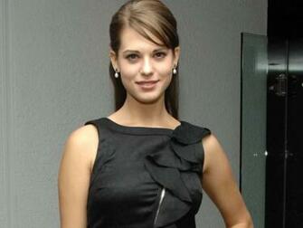 Like Every Body Lyndsy Fonseca HD Wallpaper