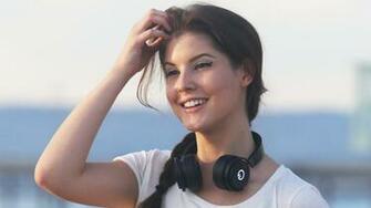 Amanda Cerny Wallpaper HD Background Baltana