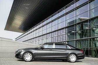 Mercedes Benz Maybach S600 X222 Luxury Wallpaper