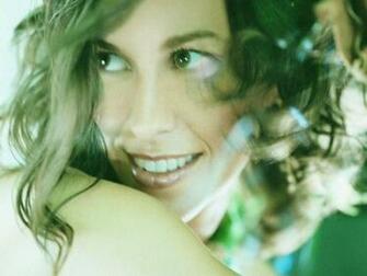 Alanis Morissette Sexy Wallpaper Image