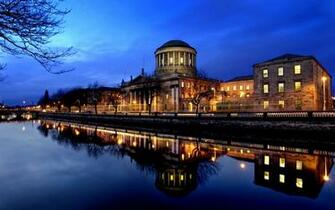 Four Courts On The River Liffey In Desktop Wallpaper