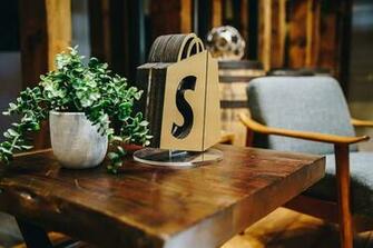 HD Wallpaper Shopify Table Decor Photo Business Professional