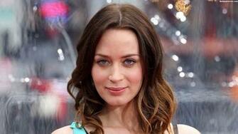 Emily Blunt Wallpaper Image Photos Pictures Background