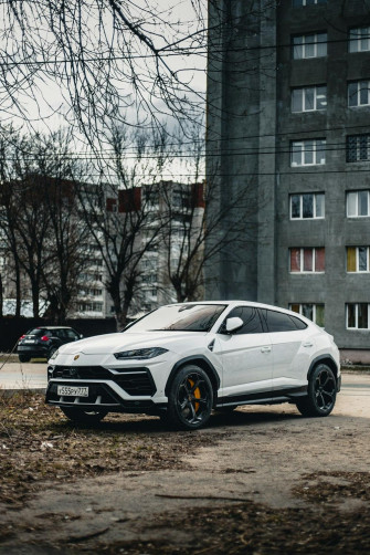 Lamborghini Urus Pictures Image