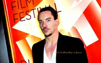 Jonathan Wallpaper Rhys Meyers