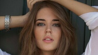 Wallpaper Brunettes Women Green Eyes Gray Clara Alonso