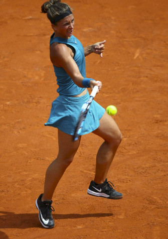 Sara Errani Ready To Serve Wallpaper