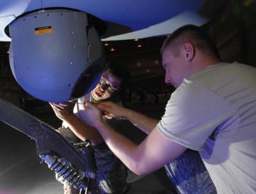 Reservists Active Duty Airmen Train Together On Mq