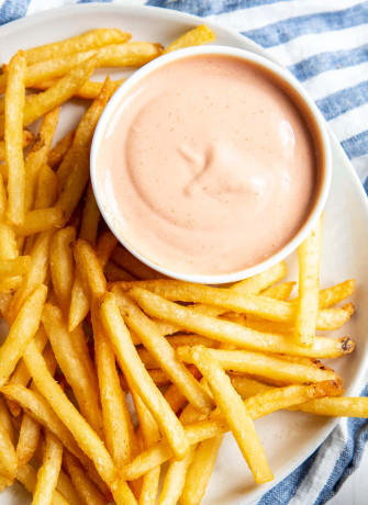 A Medley Of Delicious French Fries Wallpaper