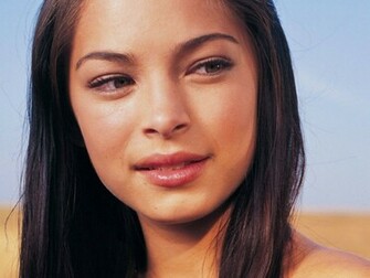Kristin Kreuk Wallpaper Beautiful Pictures And