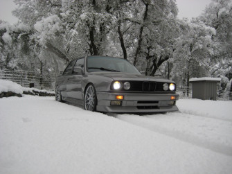 E30 M3 In Snow Wallpaper