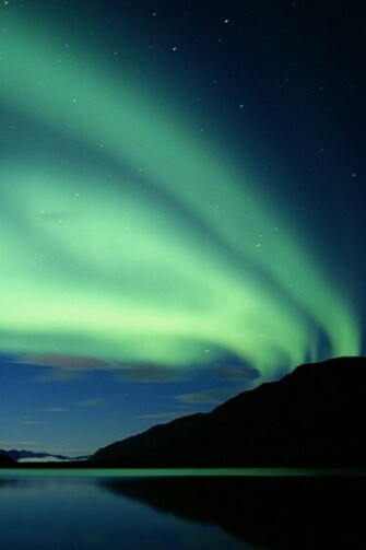 Aurora Borealis iPhone HD Wallpaper