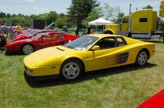 Ferrari Testarossa Wallpaper HD