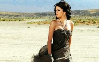 Celebrities Hollywood Actress Selena Gomez HD Wallpaper