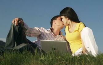 Lovely Wallpaper HD For Kissing