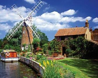 Windmills Wallpaper
