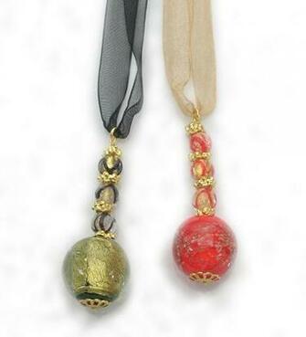 L3 F2 P1 Glass Pendant With Round Beads And 24k Gold Foil Size Mm