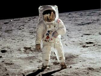Pictures Of Astronauts In Space Wallpaper