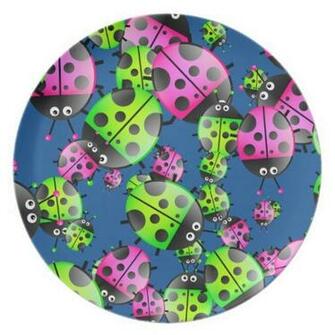 Pink Green Cute Cartoon Ladybug Wallpaper Plates